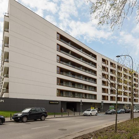 Apartment With Balcony & Parking In Warsaw By Noclegi Renters Luaran gambar