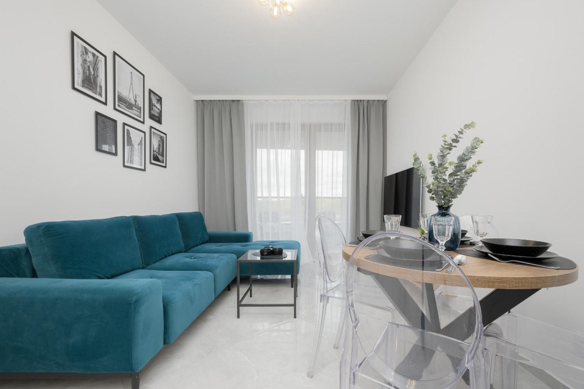 Apartment With Balcony & Parking In Warsaw By Noclegi Renters Luaran gambar